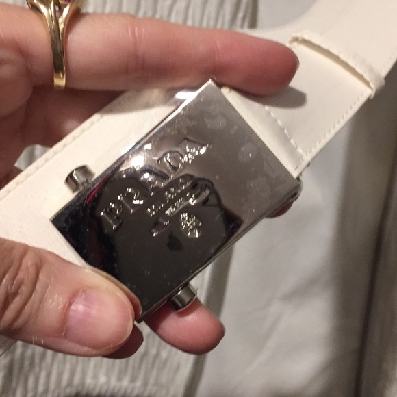 New with tags Prada jacket HOST PICK π₯π₯ - Picture 3 of 8